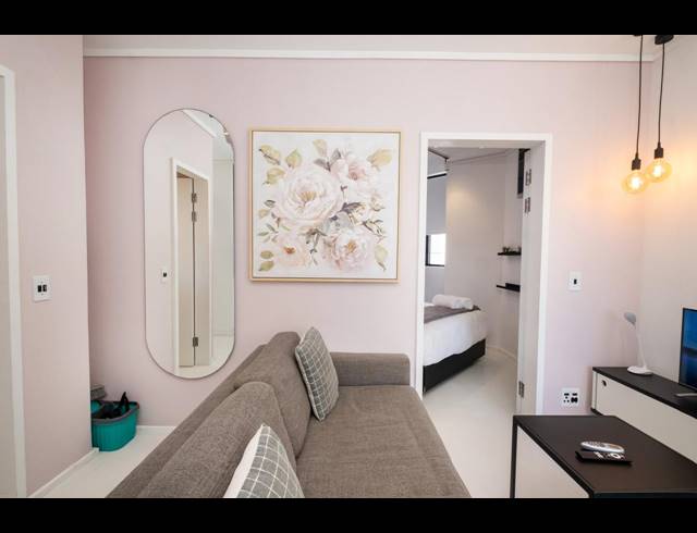 1 BEDROOM APARTMENT FOR SALE IN SEA POINT